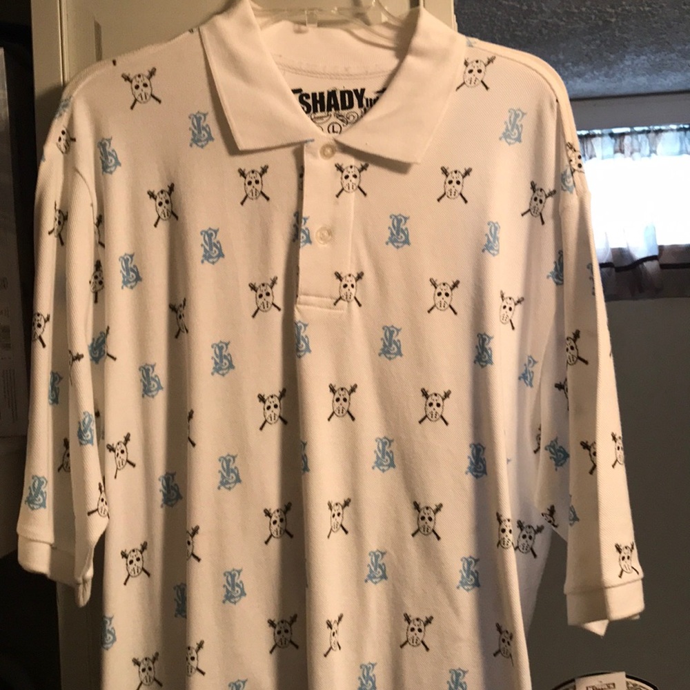 white collared tshirt